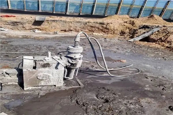 鸡泽水泡基础注浆加固